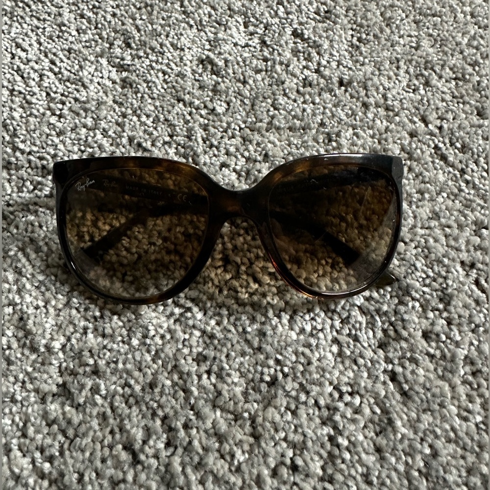 Ray Ban Cat Eye Sunglasses